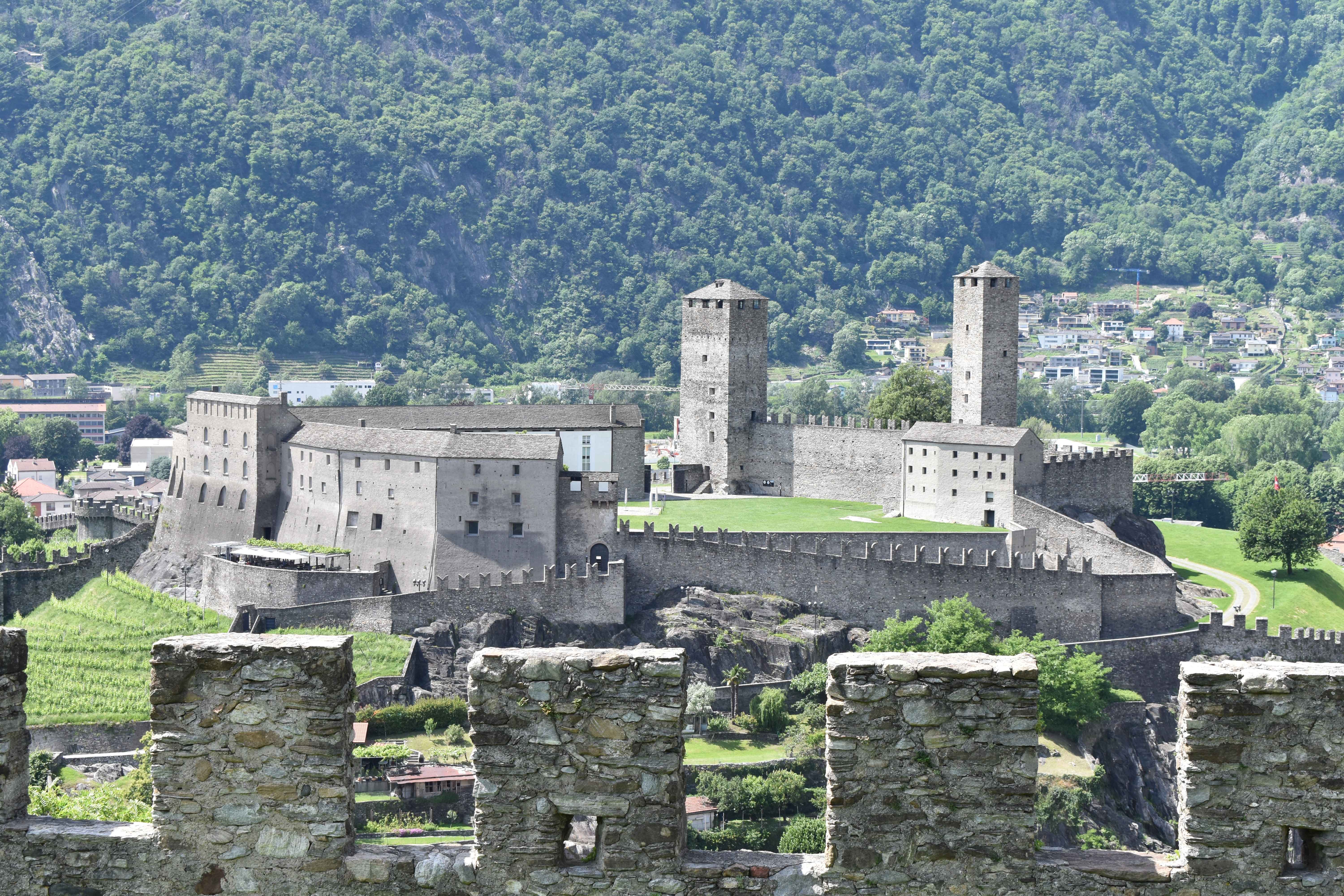 Bellinzona Catel Grande